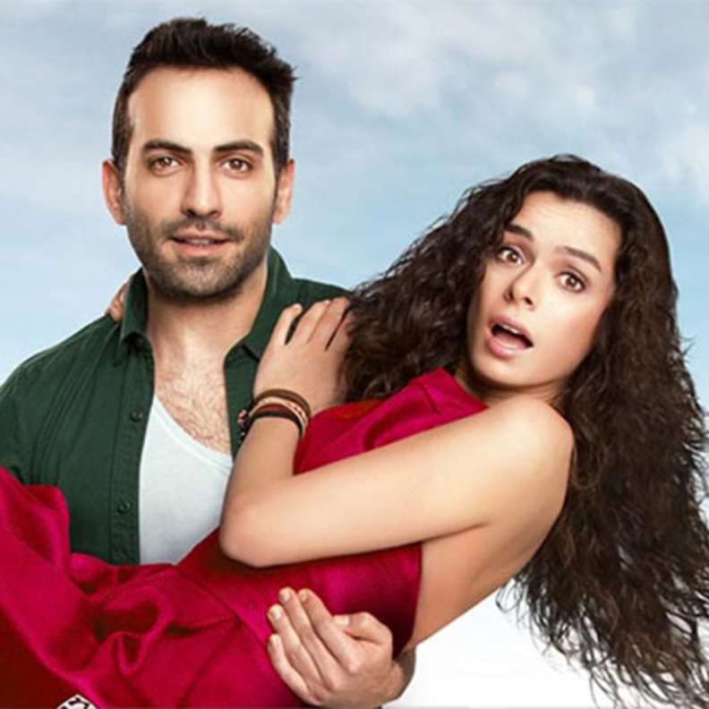 مشهد من مسلسل العشق مجددا