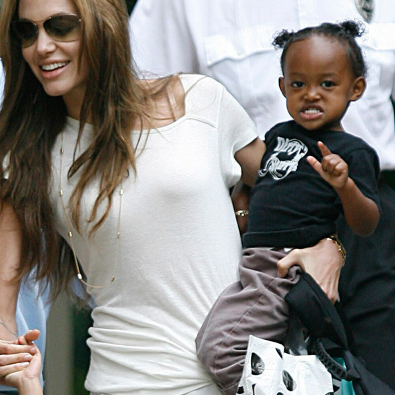 أنجلينا وزهارا