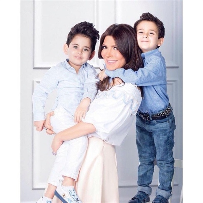 أصالة وتوأميها