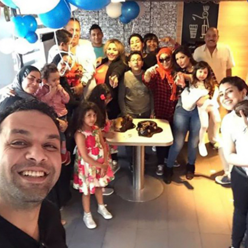 أيتن عامر في أول صورة مع ابنتها