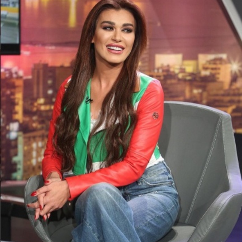 نادين الراسي في لهون وبس