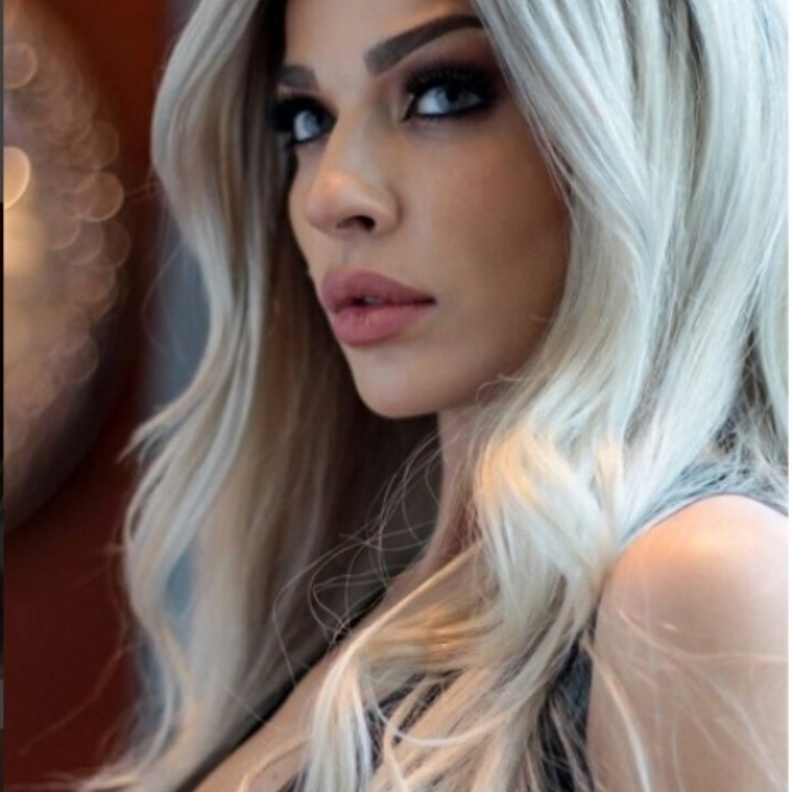 نادين نجيم بالشعر الاشقر