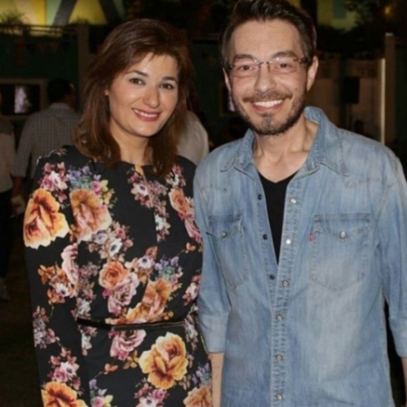 احمد زاهر باحدث صورة له مع زوجته