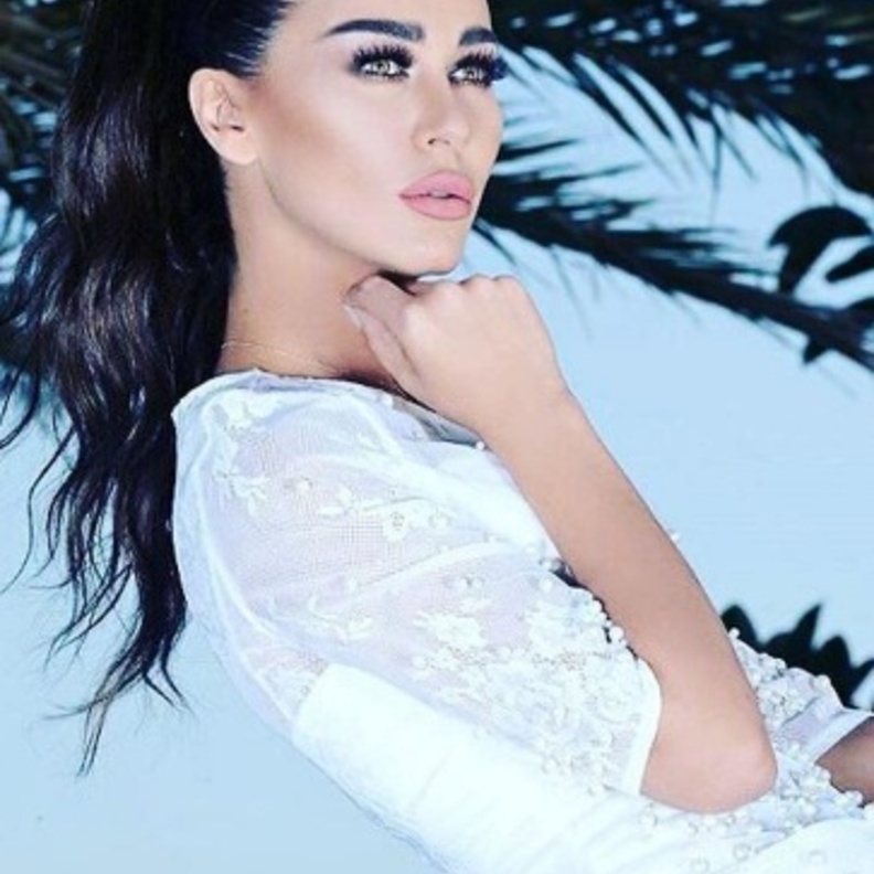 نادين الراسي عروس