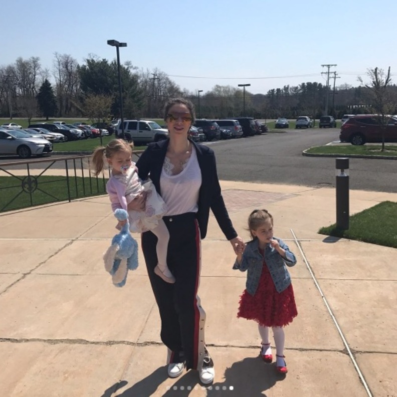 انابيلا هلال بعد ولادتها