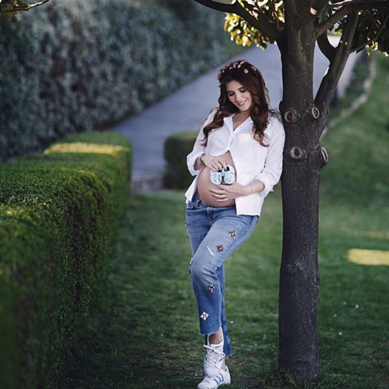 خديجة شنديل