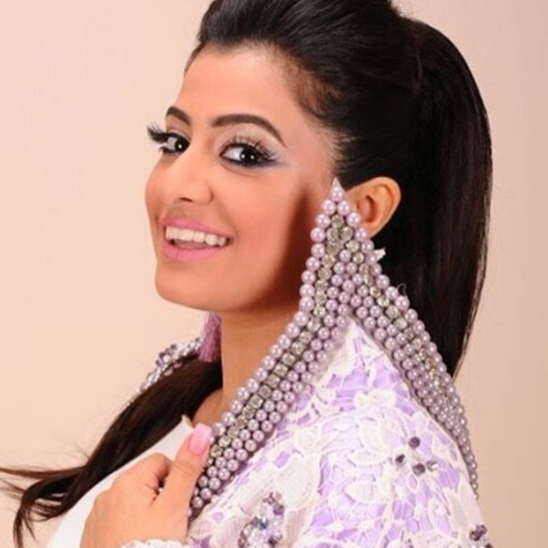 شهد تفقد توأمها