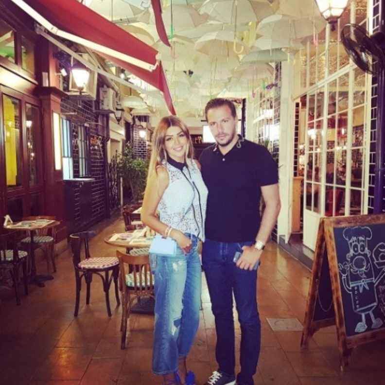 امل بوشوشة مع زوجها اللبناني