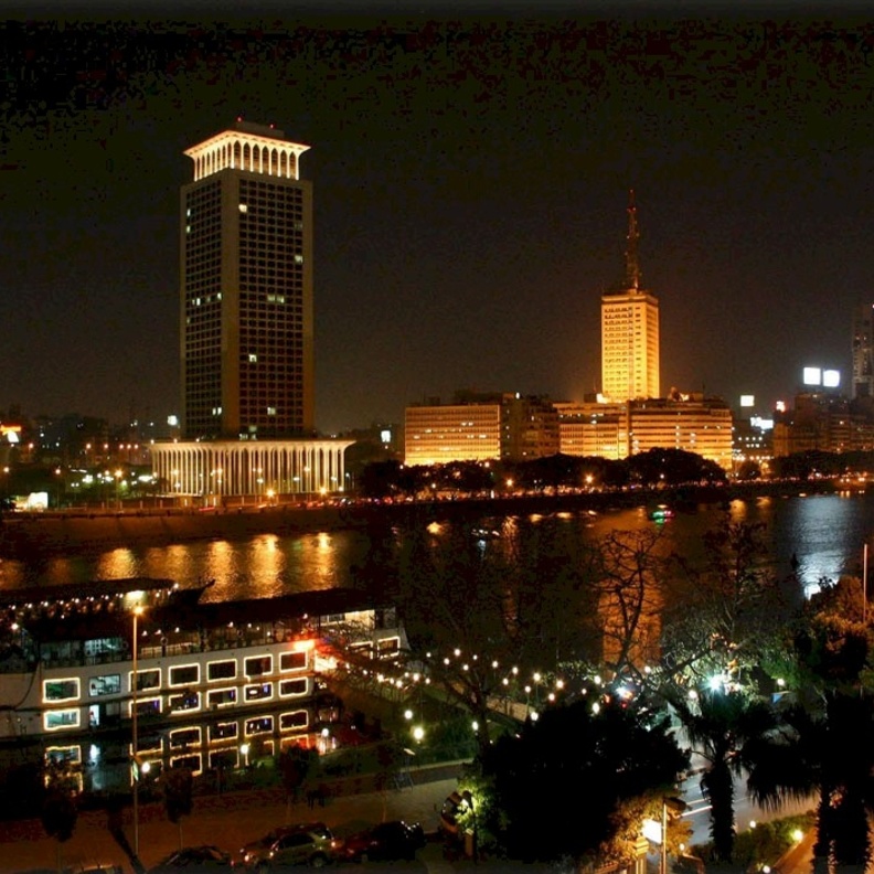 ليال القاهرة في وداع رمضان واستقبال العيد