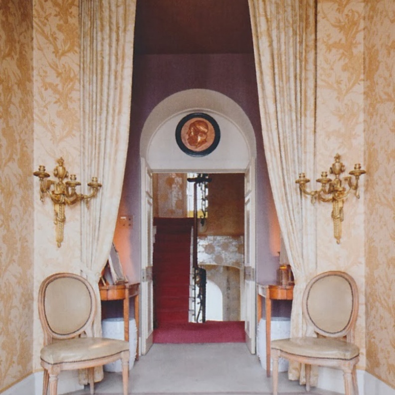 دار كريستيز تعرض أفخم المقتنيات الفنية للمصمم Michael Inchbald للبيع