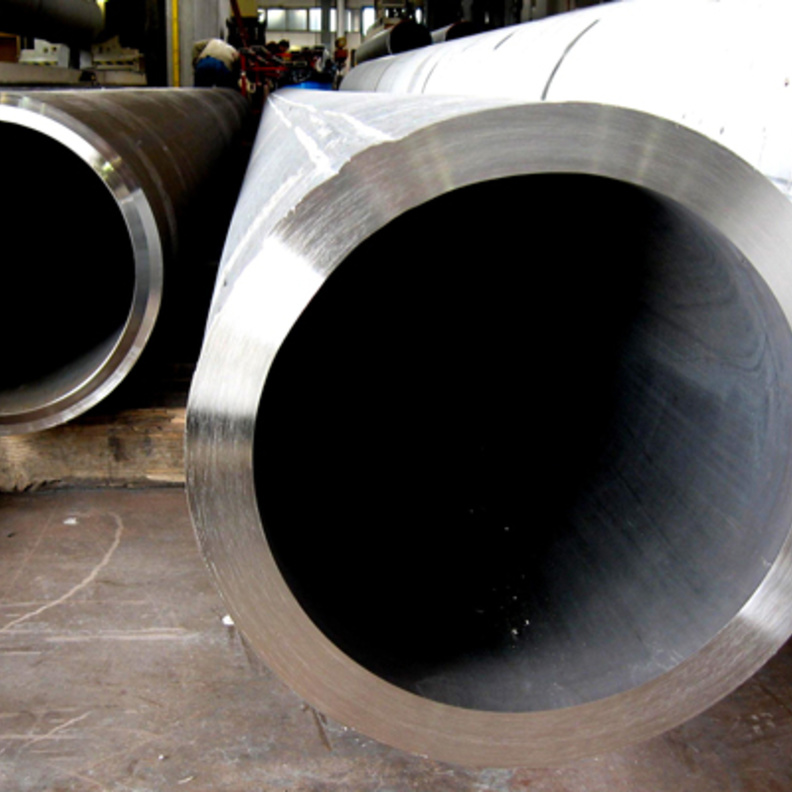 انقاذ عامل من الموت