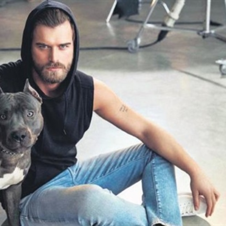 كيفانتش تاتليتوج مع كلبه