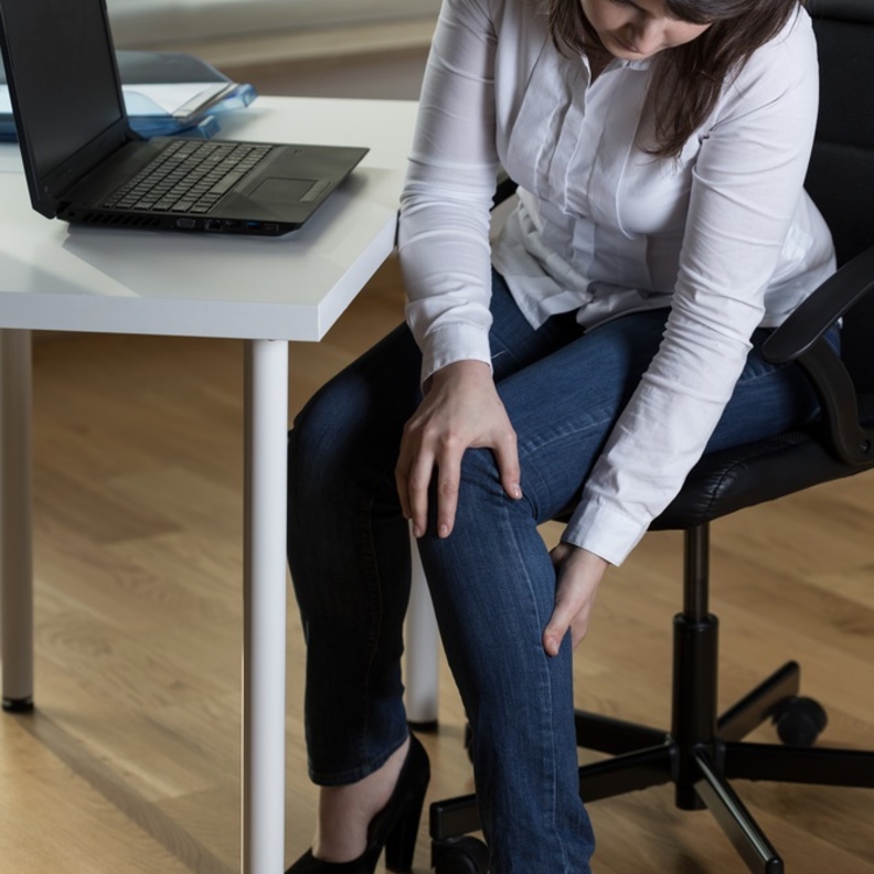 عالجي تورم القدمين بطرق طبيعية بسيطة