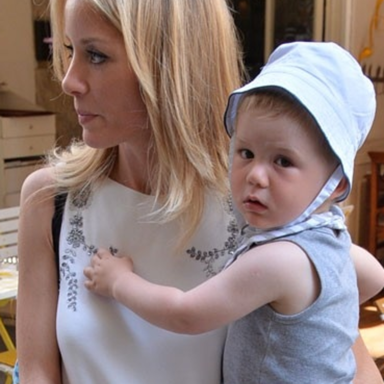 بادي إيشيل وابنها أزور