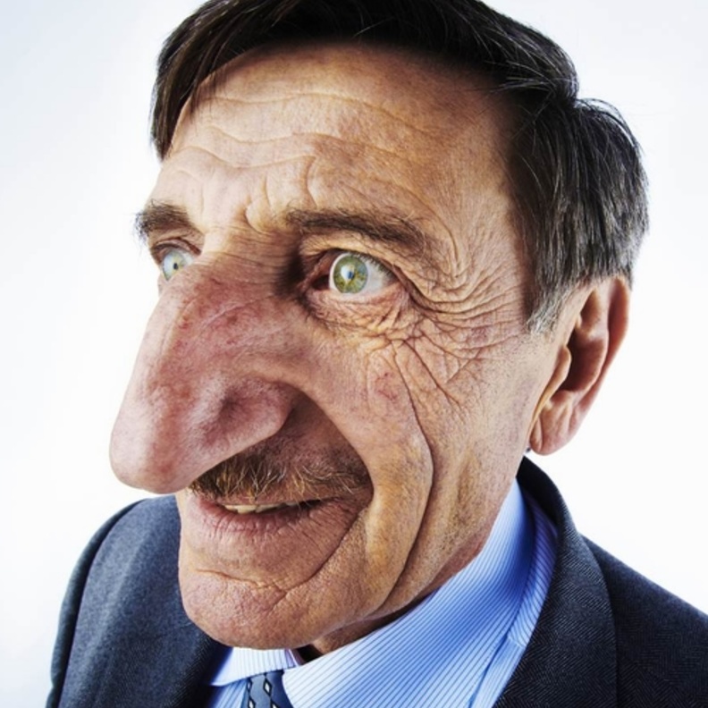 اطول انف في العالم