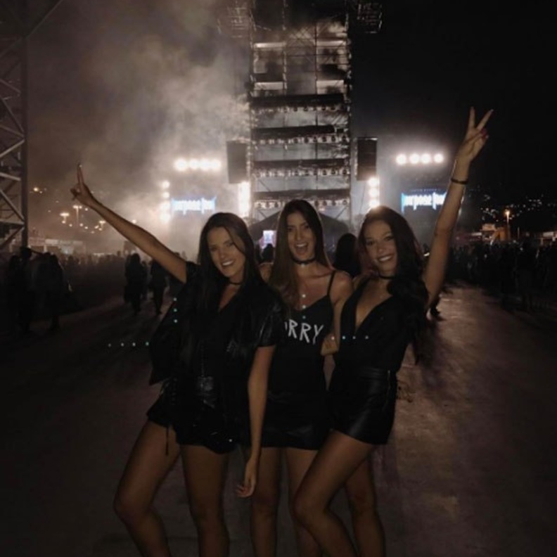 لوسيانا وصديقاتها في حفلة جاستن