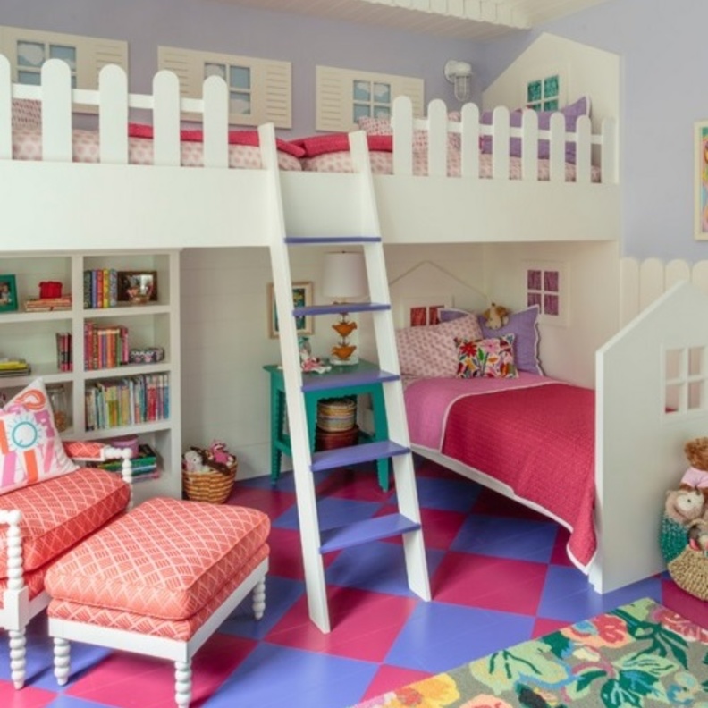 غرف نوم اطفال بتدرجات مختلفة من اللون الوردي 