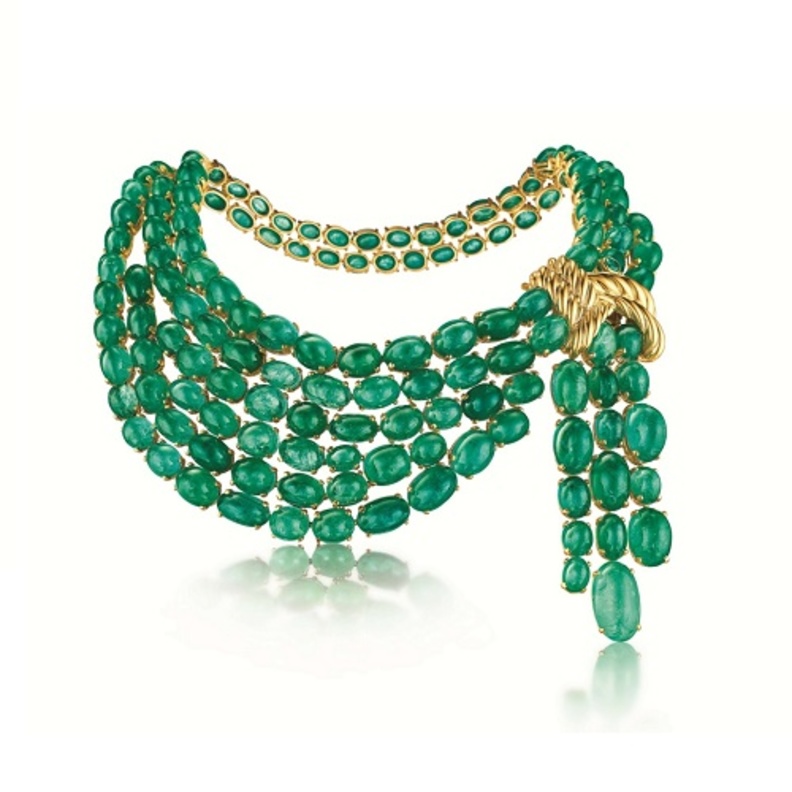 عقد زمرد رائع بتصميم فريد من وحي الوشاح من فيردورا Verdura 