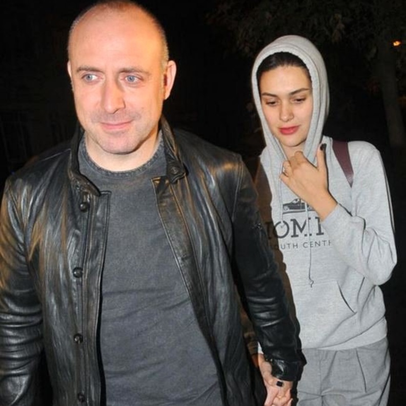 خالد أرجنتش وزوجته