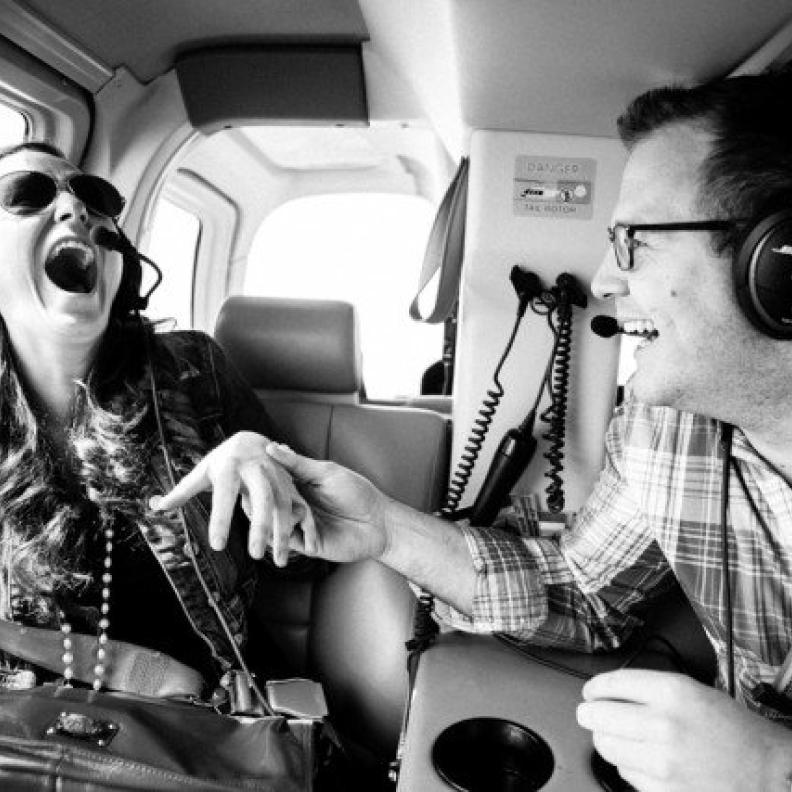 أميركي يطلب يد حبيبته بـ44 سيارة!