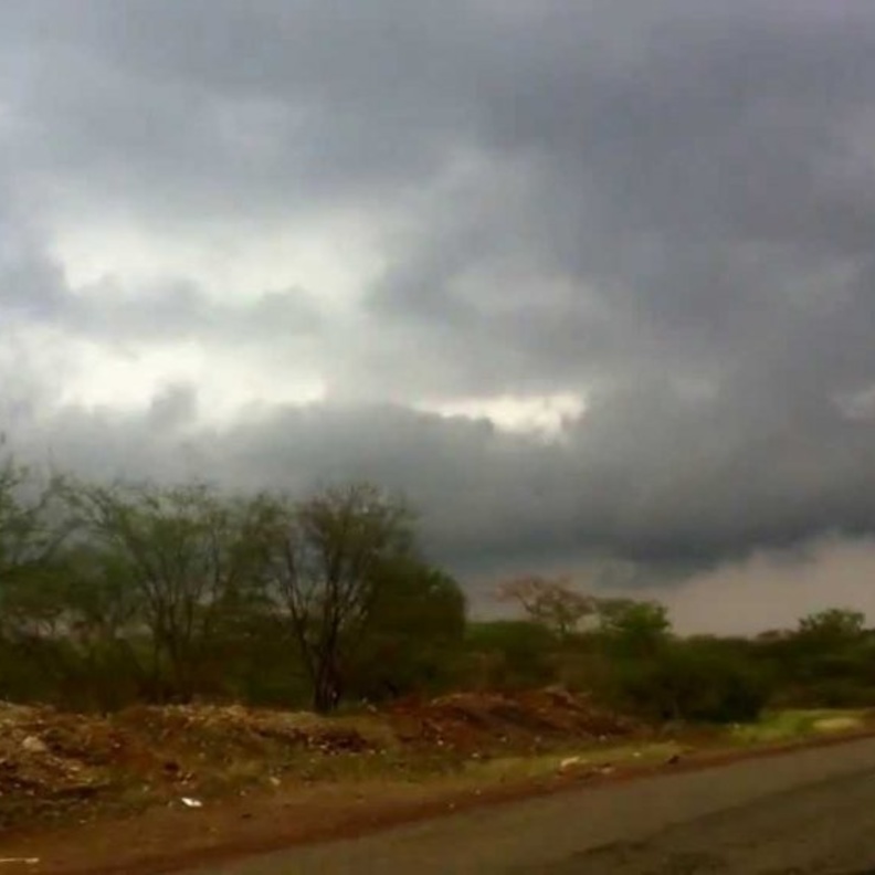 الدفاع المدني السعودي في جازان حذر من خطورة السيول 