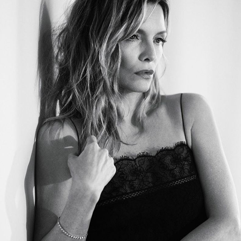 ميشيل فايفر