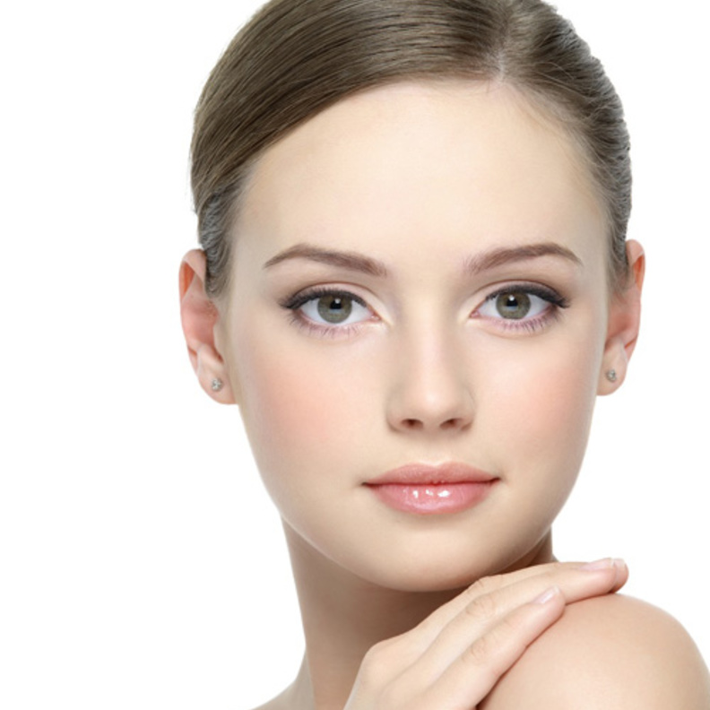 علاج البشرة الجافة ضروري في الخريف