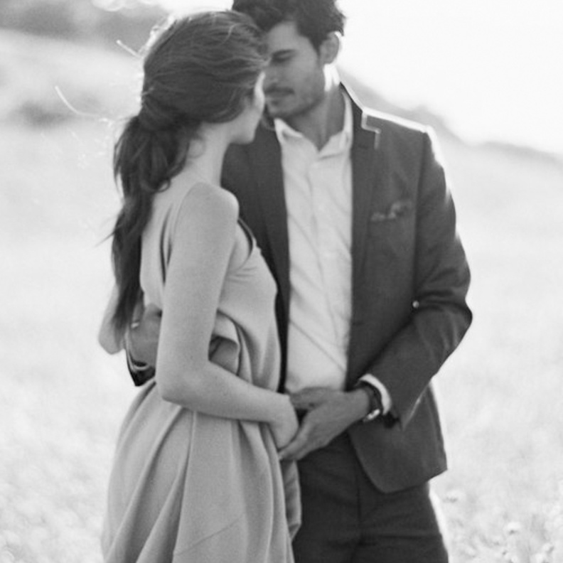 رحلة للعرسان على الشاطىء في كاليفورنيا