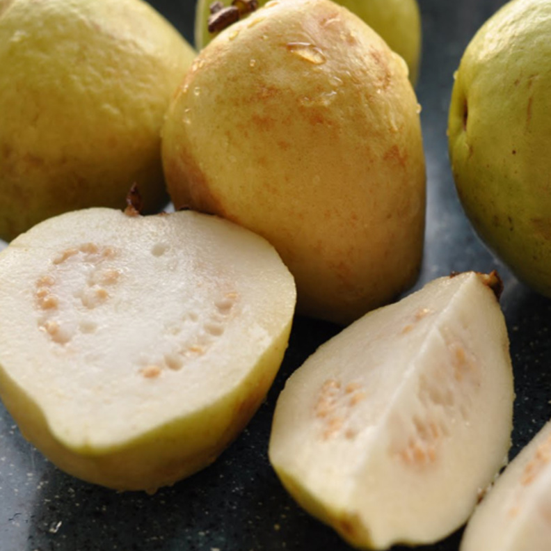 الجوافة مناسبة لمرضى السكري لقلة السعرات الحرارية بها