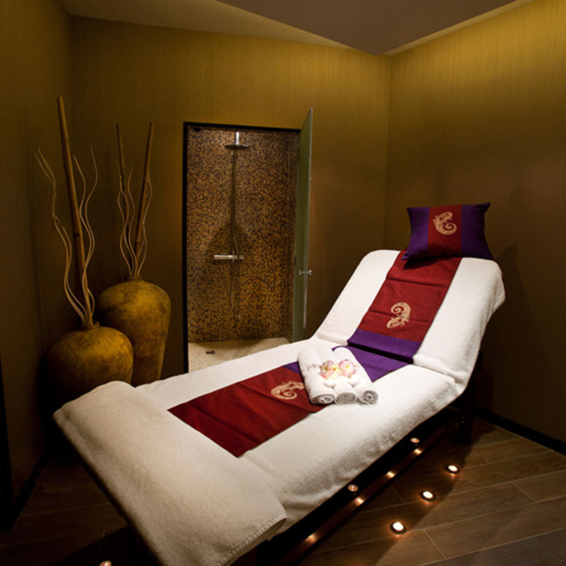 Tips and Toes يقدم مسّاجين جديدين رائعين