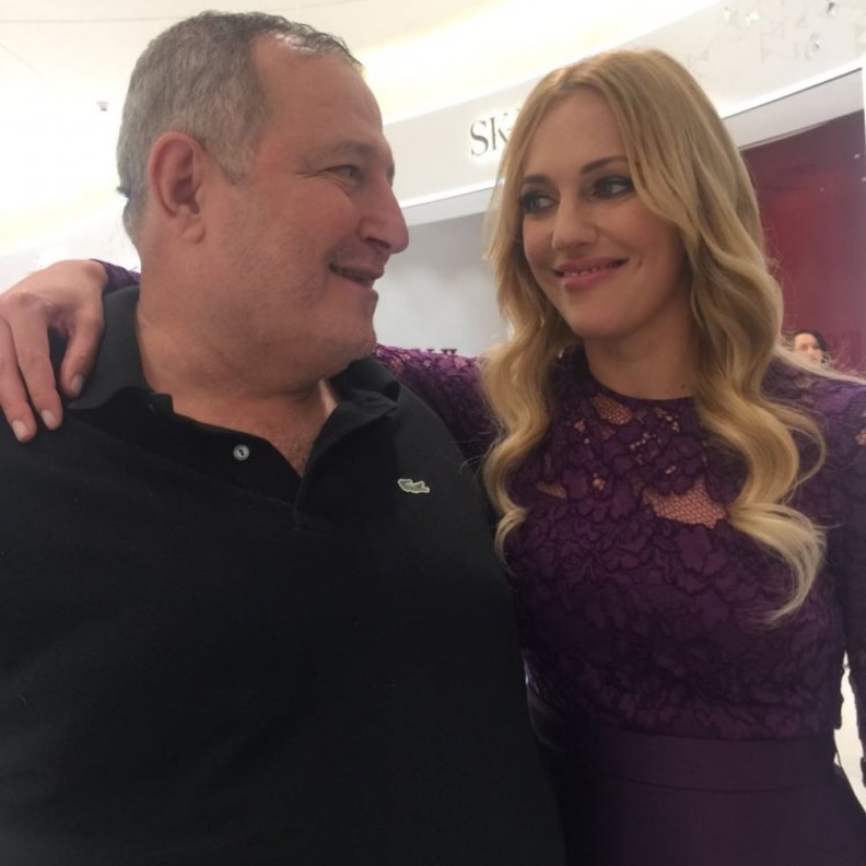 محاور المشاهير عدنان الكاتب برفقة السلطانة هويام