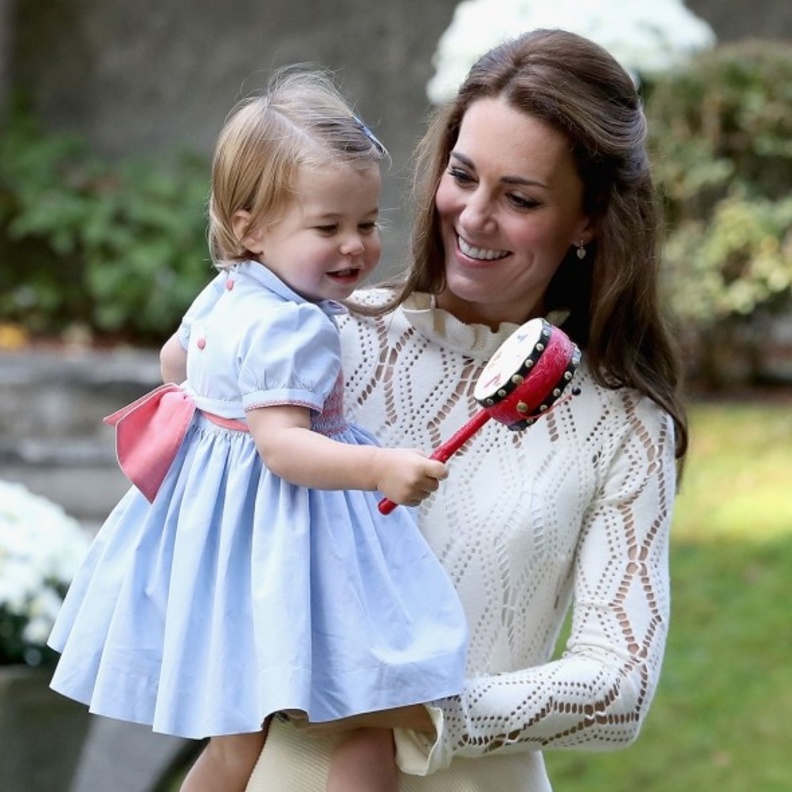 كيت ميدلتون و الأميرة تشارلوت