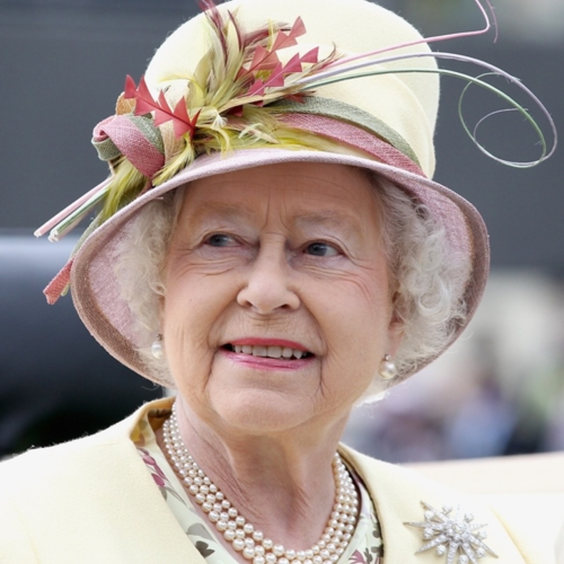 إليزابيث الثانية