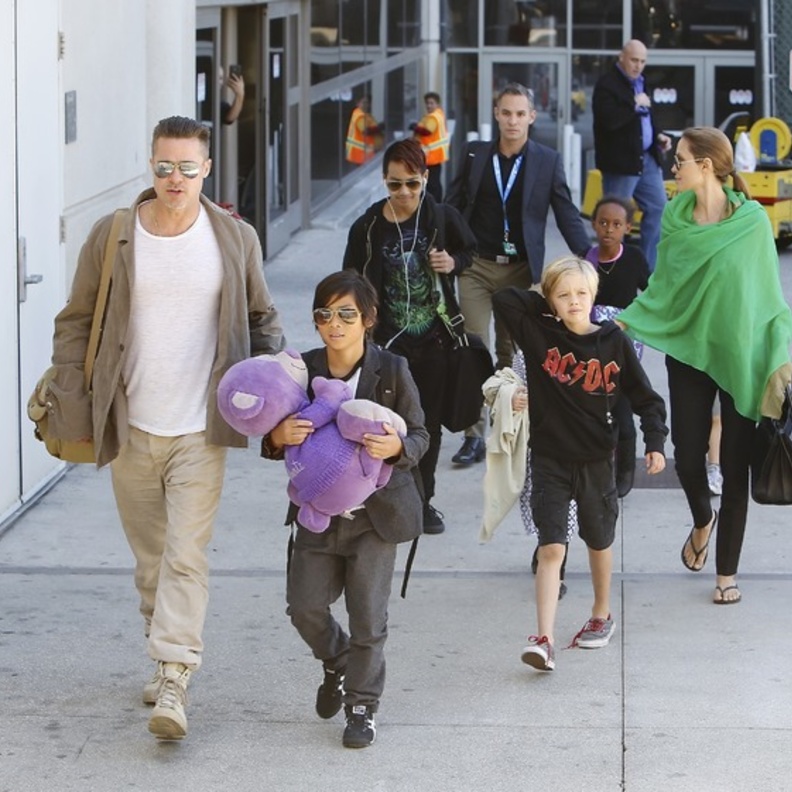 جولة داخل منتجع أنجلينا جولي وبراد بيت 