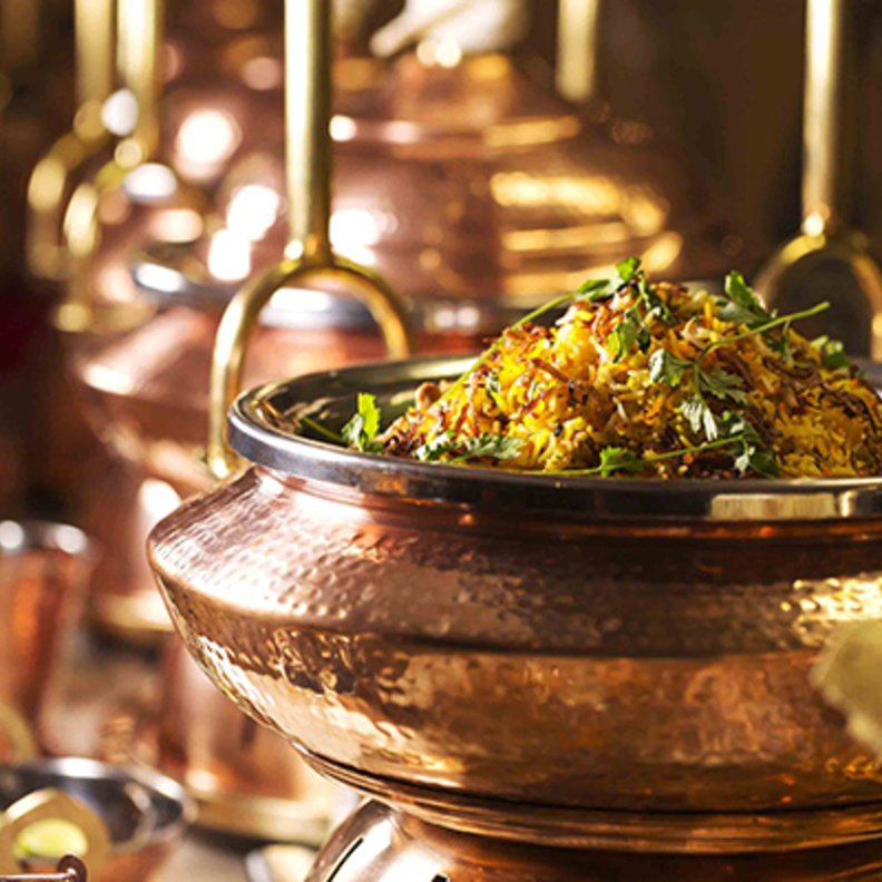 أرقى مآدب الإفطار والسحور في أفخم فنادق العاصمة السعودية الرياض