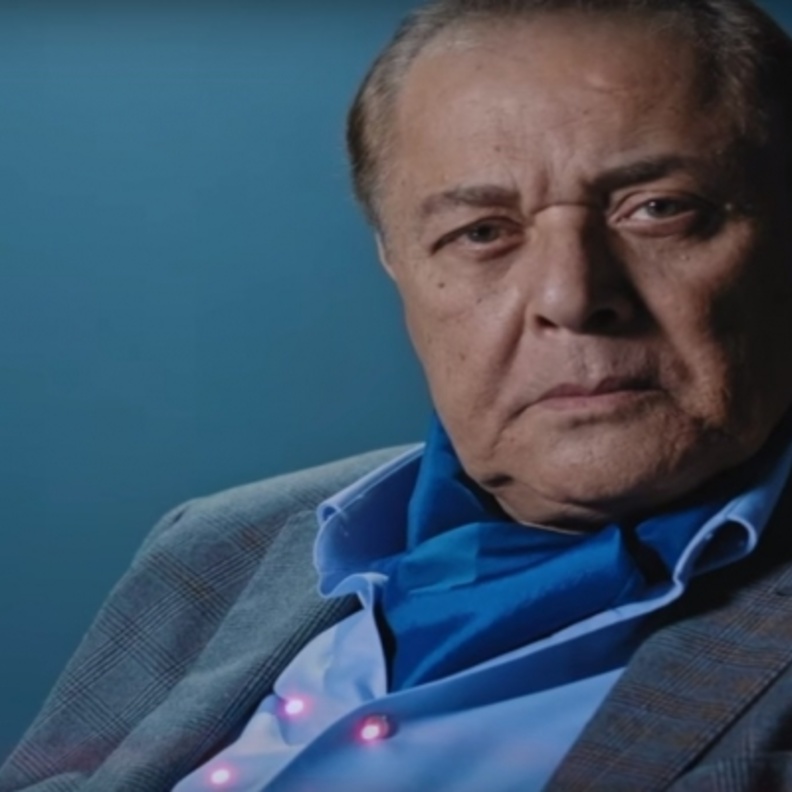 محمود عبد العزيز