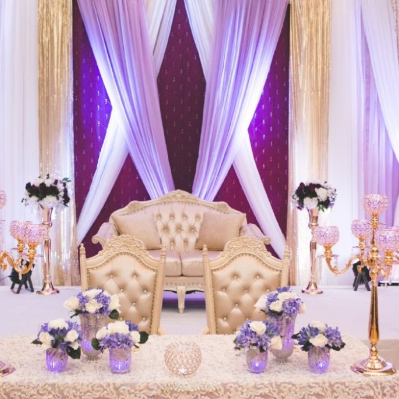 _اعتمدي اللون البنفسجي في ديكورات طاولات الزفاف و ادوات الطعام