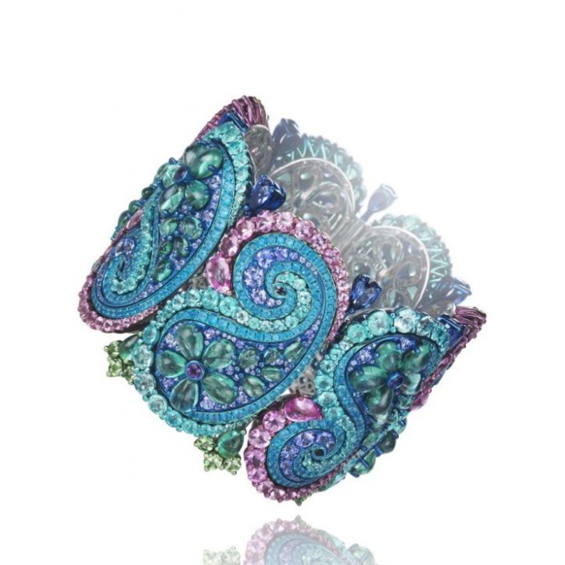 اسوارة من مارجوت ماكني