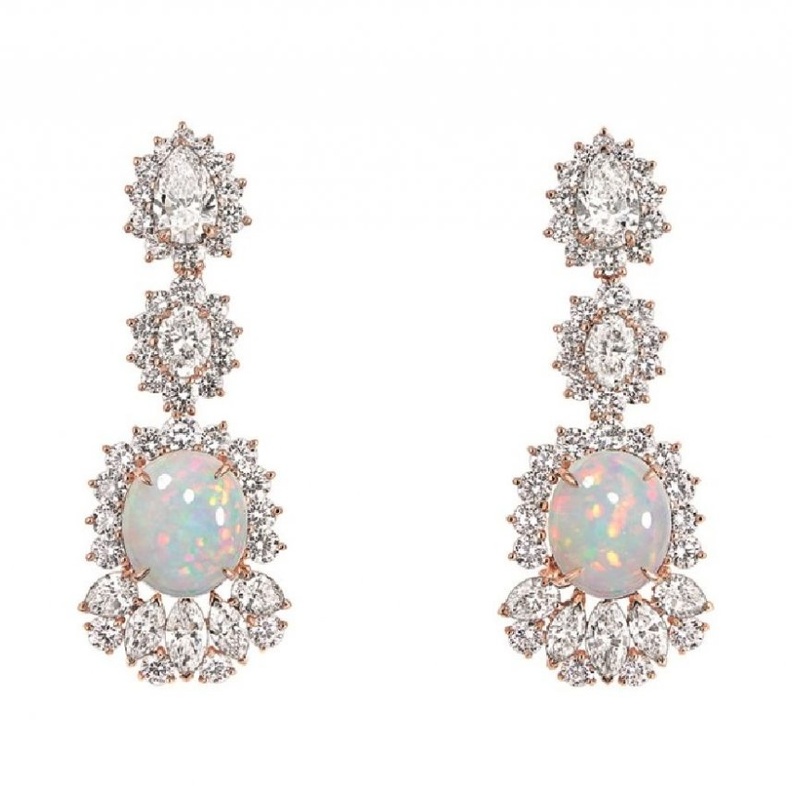 الأقراط الطويلة من شوبارد