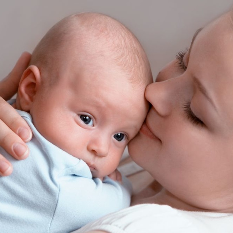 المكسرات النية مهمة لادراد الحليب 