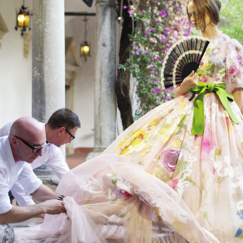 محاور المشاهير عدنان الكاتب يلتقي Domenico Dolce وStefano Gabbana وينفرد بقصة Alta Moda 