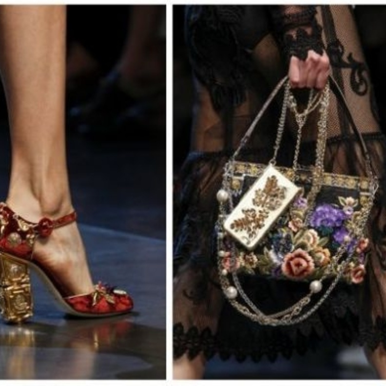 احذية و شنط مزينة بالورود 