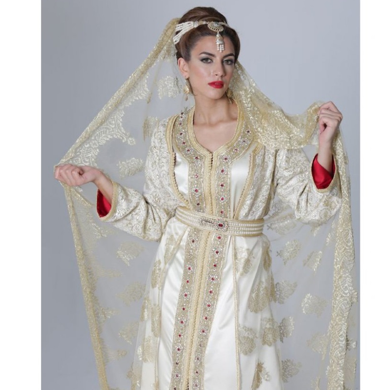 قفطان من قماش البروكارد 