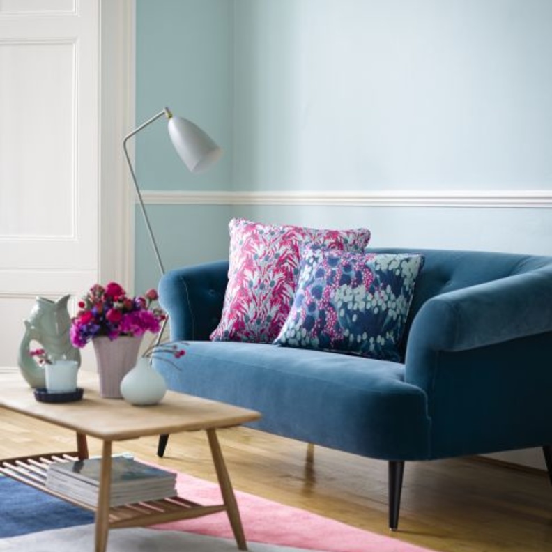 دهانات حوائط أضافت الدفء على غرفة الجلوس