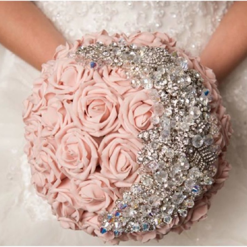 اناقة باقة الكريستال