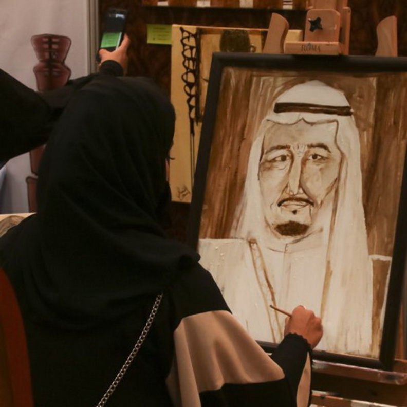 رسم مشاعل للقهوة