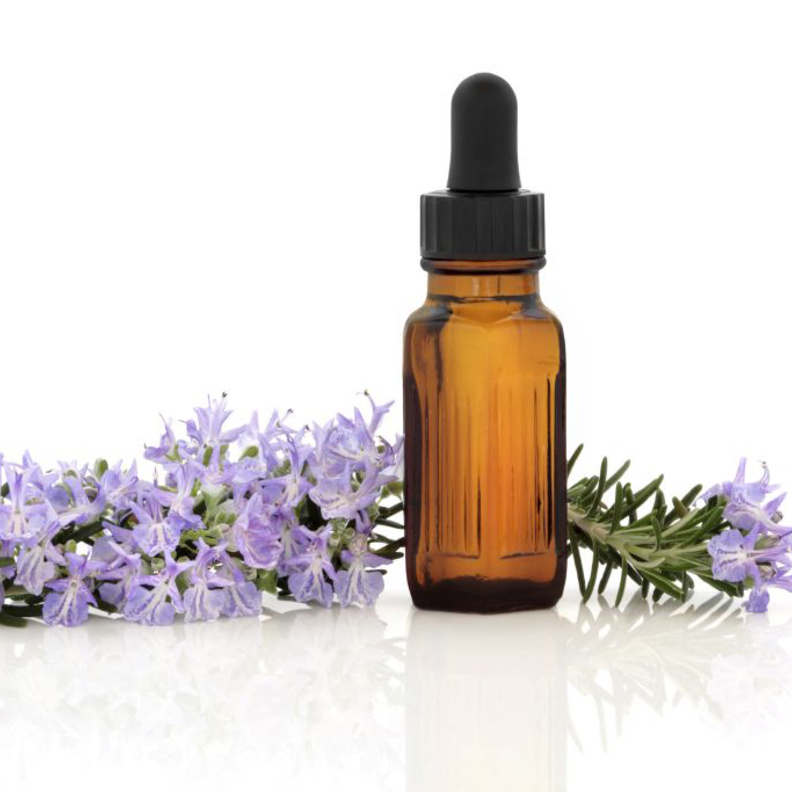 زيت اكليل الجبل لزيادة معدل نمو الشعر 