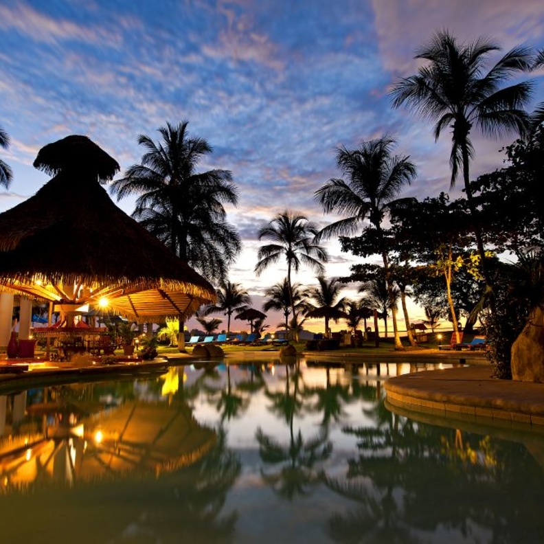 شهر العسل في رحلة بحرية وأنشطة الكاياك