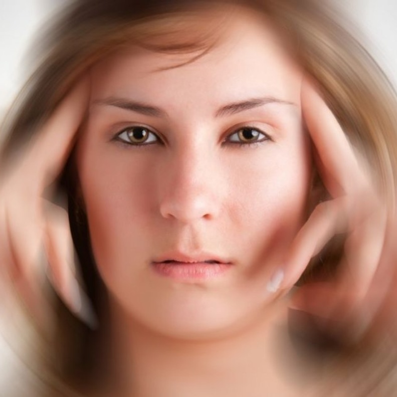 تناول بيكنج صودا مذاب في كوب من الماء في حالة حدوث نوبة عارضة من الدوخة