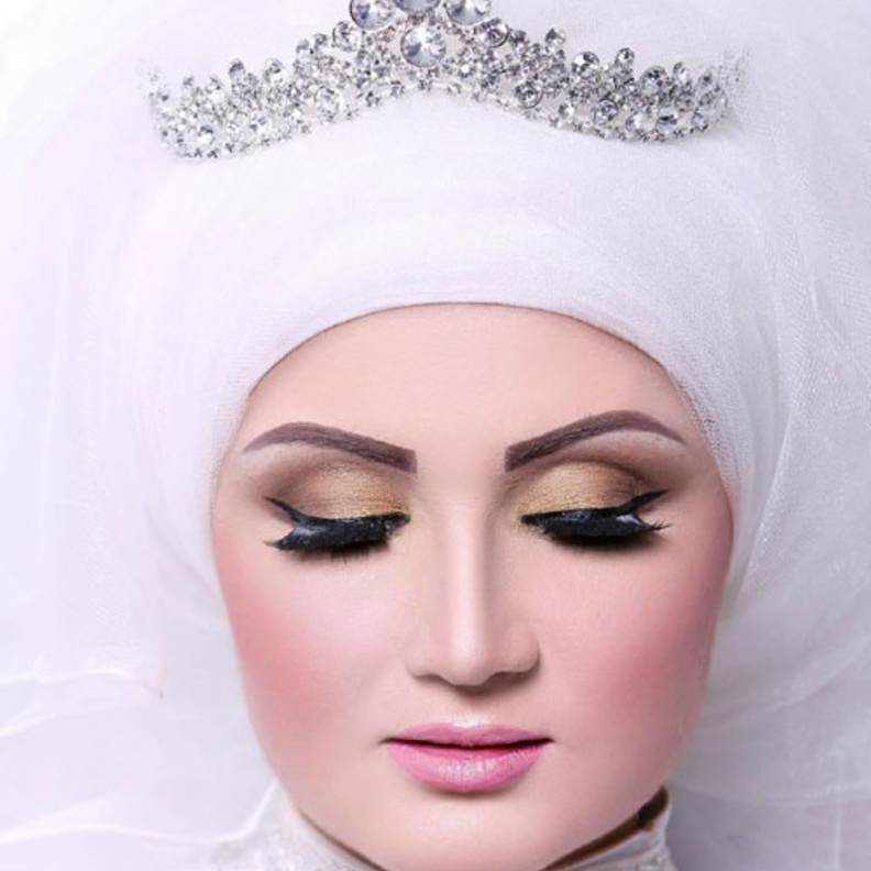 أناقة وجمال طرحة العروس المحجبة 